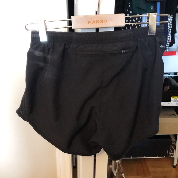 NIKE RUNNING DRI-FIT shorts - Picture 2 of 6